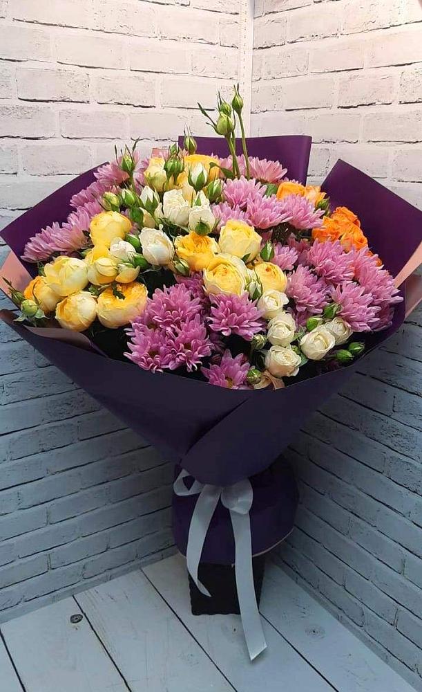 Букет цветов из: Хризантемы и Розы в Ахтанизовскую