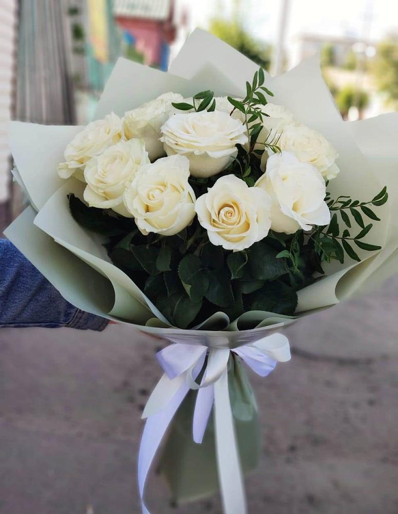 Букет Белые розы Проуд в Ахтанизовскую