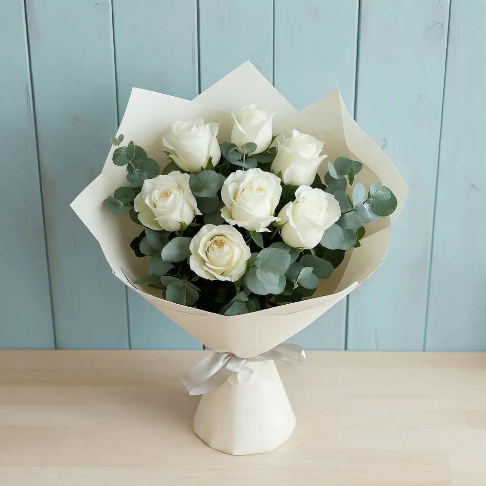 Букет Белые розы в Эвкалипте в Ахтанизовскую