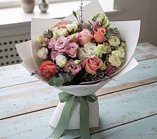 Букет цветов из:  Розы, Лизиантусы и Гвоздики в Ахтанизовскую