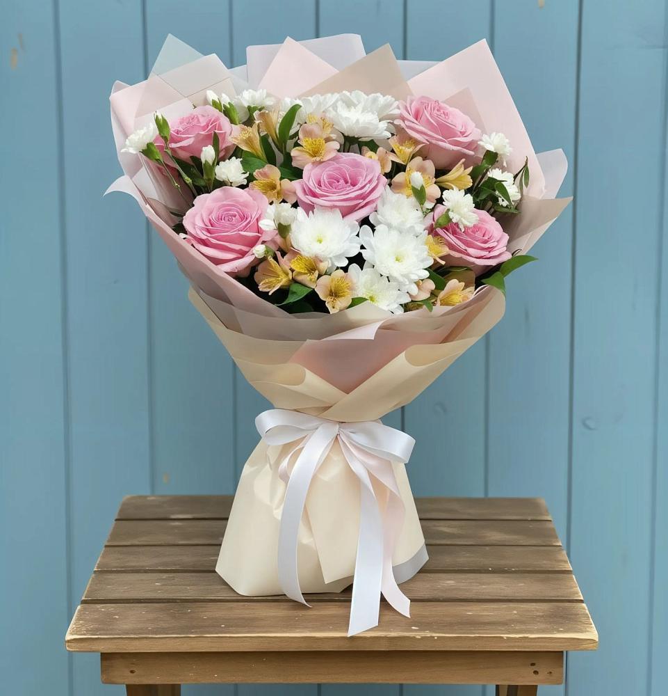 Букет цветов из: Гвоздики, Орхидеи и Розы в Ахтанизовскую